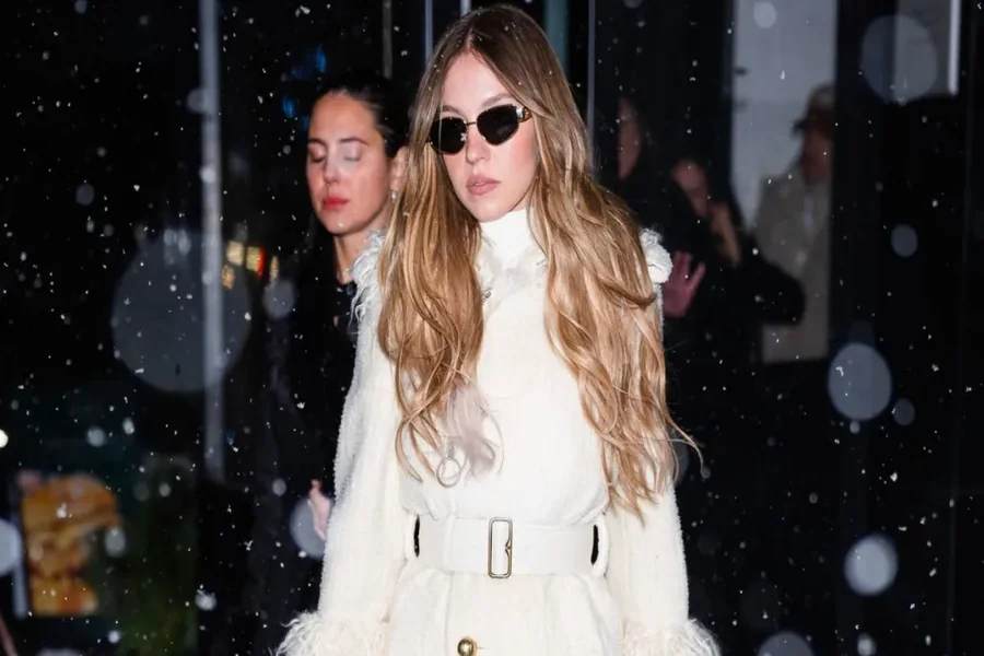 Sydney Sweeney Outfits
