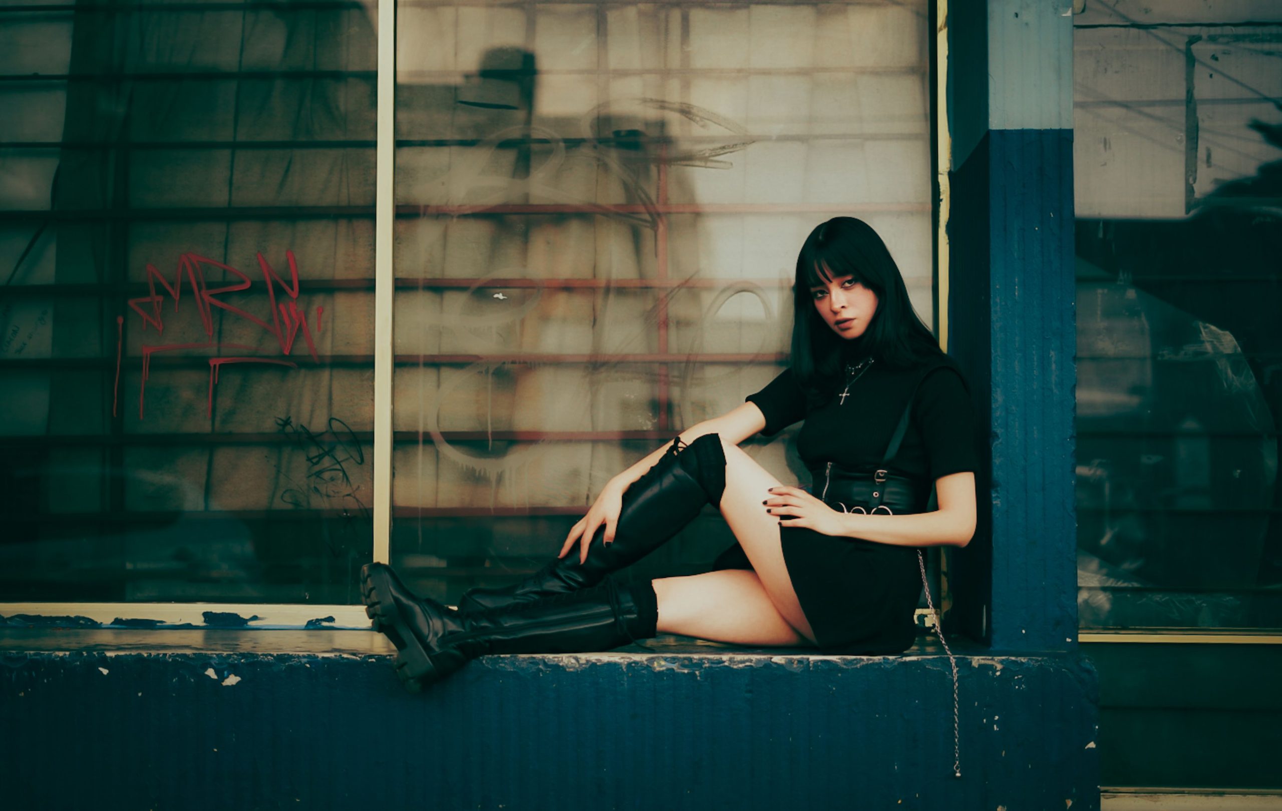 fuzzy black boots